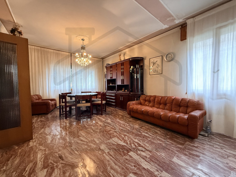 MONTEGROTTO TERME - Casa singola nel cuore della città termale, sviluppata su due livelli fuori t...