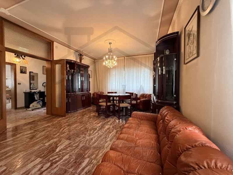 MONTEGROTTO TERME - Casa singola nel cuore della città termale, sviluppata su due livelli fuori t...