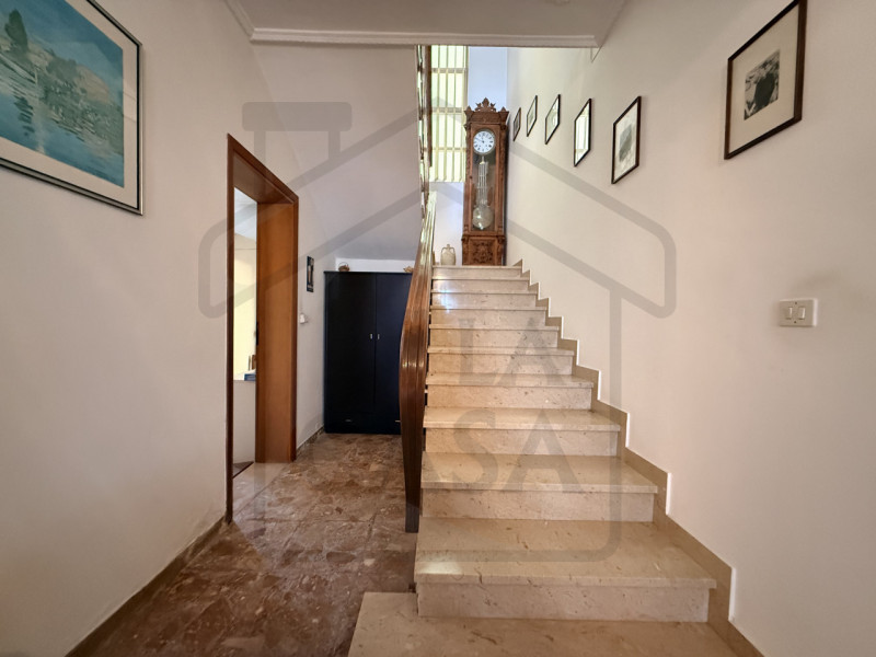 MONTEGROTTO TERME - Casa singola nel cuore della città termale, sviluppata su due livelli fuori t...