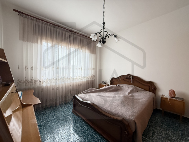 MONTEGROTTO TERME - Spazioso appartamento in centro cittadino al secondo e ultimo piano, su palaz...