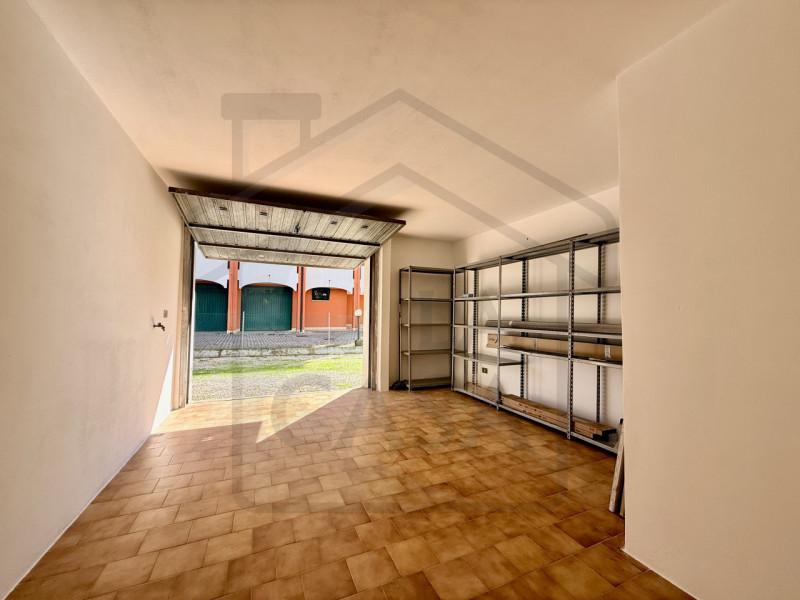 MONTEGROTTO TERME - In una zona residenziale tranquilla, nella frazione Mezzavia di Montegrotto T...