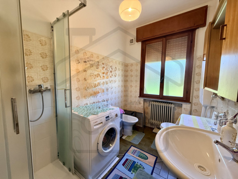 MONTEGROTTO TERME - In una splendida zona verde di Montegrotto Terme, precisamente nella tranquil...