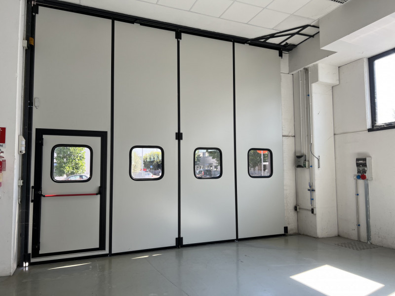 Nel cuore della zona industriale di Mestrino, a pochi passi dal centro e dai principali servizi, ...