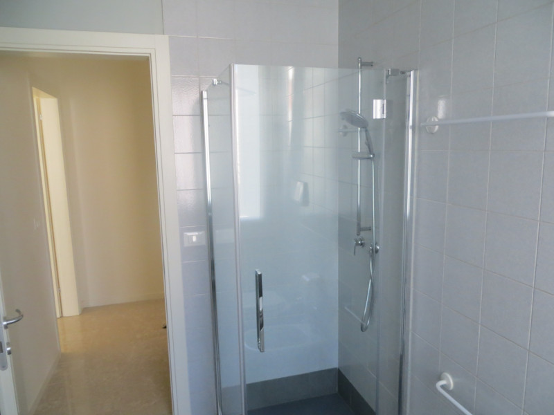 In una bellissima e recentissima ristrutturazione di una bifamiliare sovrapposta si affitta a ref...