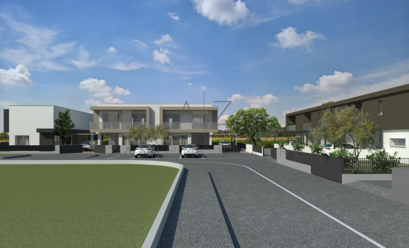 Proponiamo in vendita, in prossimità del centro di Resana, una villetta a schiera moderna, immers...