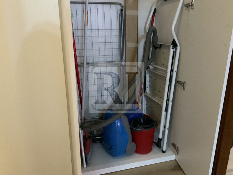 Scopri il tuo nuovo rifugio nel cuore di Limena! Questo splendido appartamento arredato, situato ...