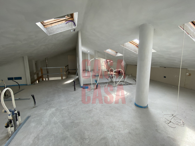 Rif A100 MONTEGROTTO TERME:
In una palazzina ben curata, a due passi dal centro di Abano,  vicino...