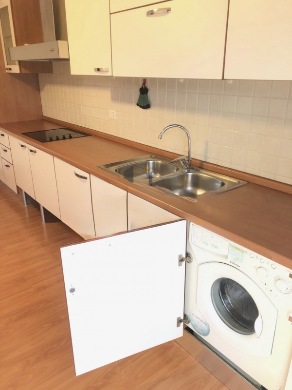 (Per INFO Cristina 3389226442) A Padova, in zona Ognissanti, proponiamo in affitto appartamento a...