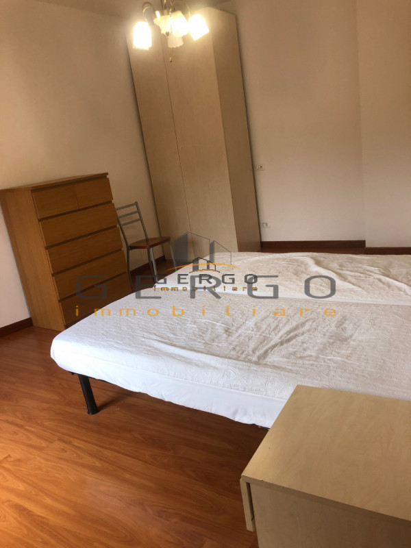 (Per INFO Cristina 3389226442) A Padova, in zona Ognissanti, proponiamo in affitto appartamento a...