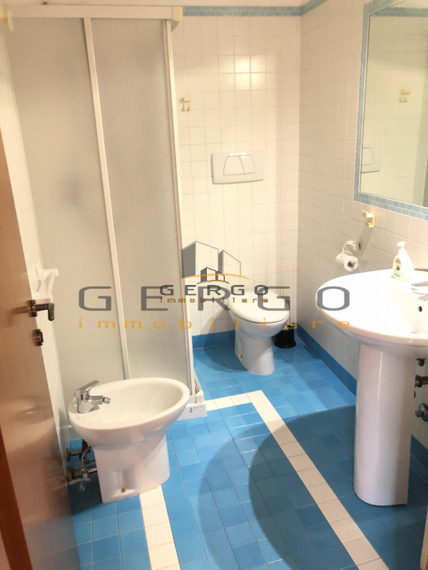 (Per INFO Cristina 3389226442) A Padova, in zona Ognissanti, proponiamo in affitto appartamento a...