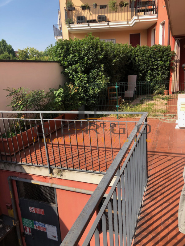 (Per INFO Cristina 3389226442) A Padova, in zona Ognissanti, proponiamo in affitto appartamento a...