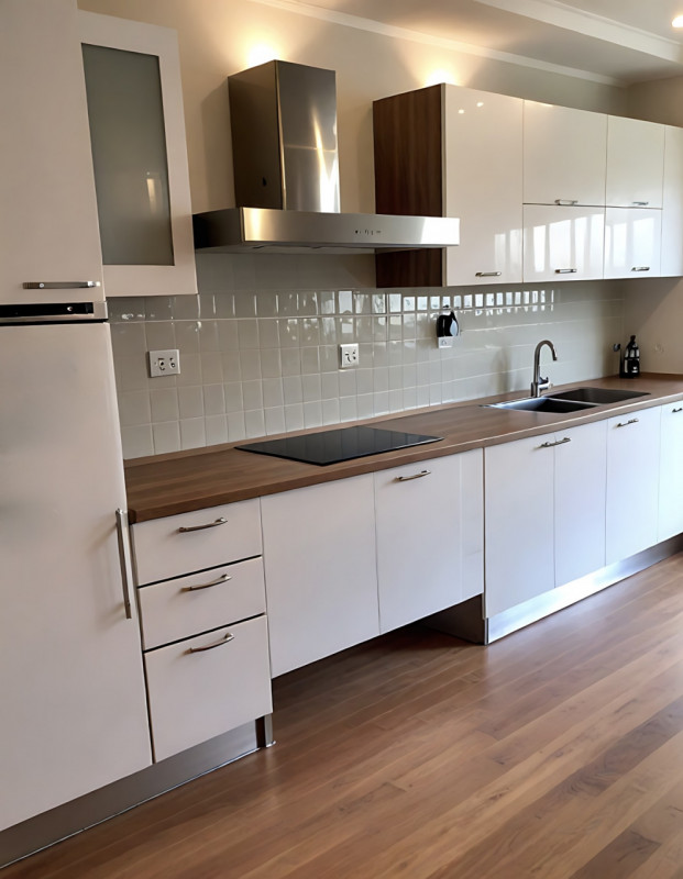 (Per INFO Cristina 3389226442) A Padova, in zona Ognissanti, proponiamo in affitto appartamento a...