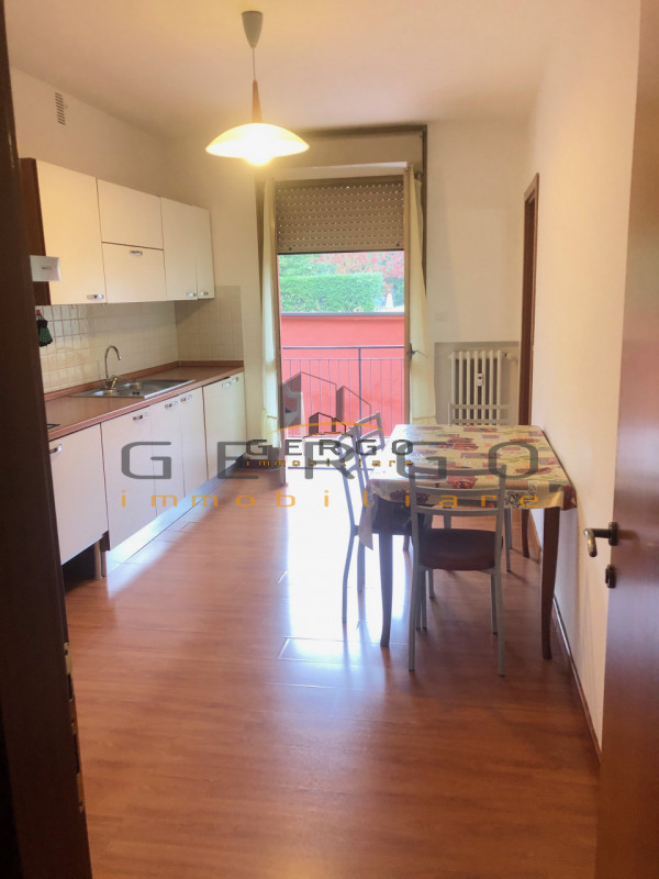 (Per INFO Cristina 3389226442) A Padova, in zona Ognissanti, proponiamo in affitto appartamento a...