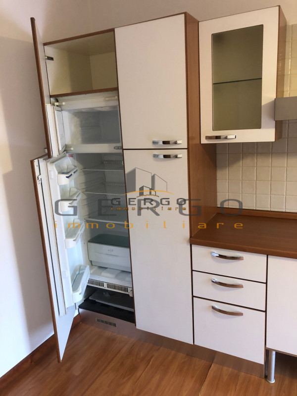 (Per INFO Cristina 3389226442) A Padova, in zona Ognissanti, proponiamo in affitto appartamento a...