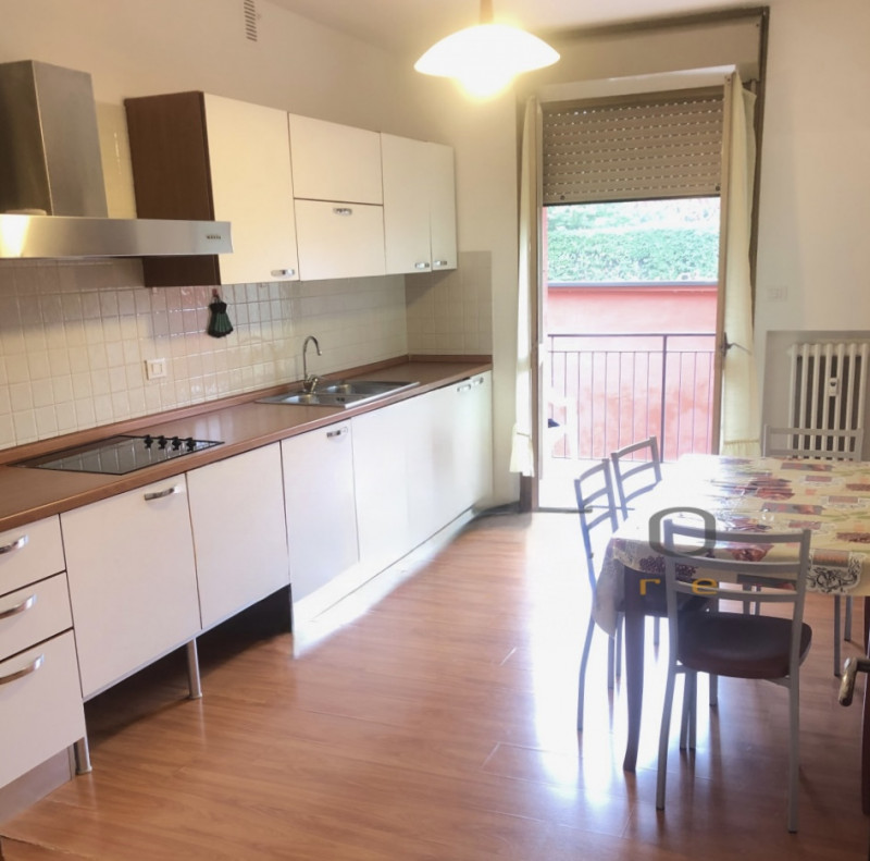 (Per INFO Cristina 3389226442) A Padova, in zona Ognissanti, proponiamo in affitto appartamento a...