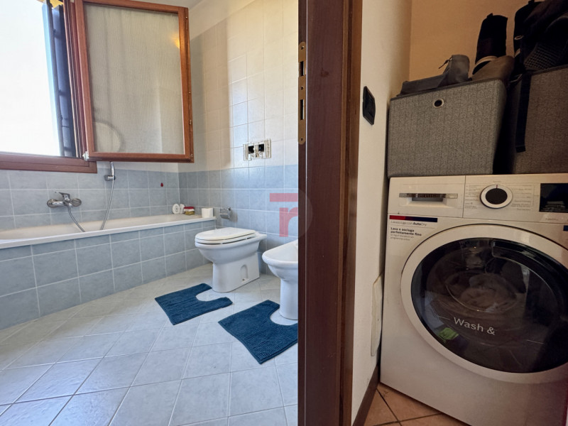 Villanova di Camposampiero - In centro paese, comodo a supermercati e servizi di ogni genere. Ins...