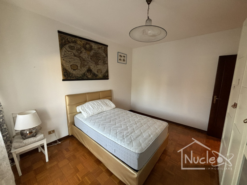 ABANO TERME: si propone in affitto in zona centrale al paese di Abano Terme appartamento situato ...