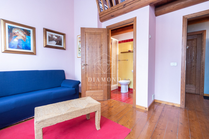 Monfumo versante nord:  casale tipico della zona, isolato ed immerso nel verde, con destinazione ...