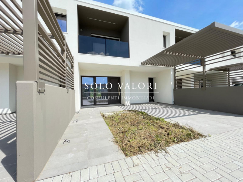 Rif. B242 (per info 340 2242606 Marco)

VILLETTE A SCHIERA - Resana

In zona centrale, comoda ai ...