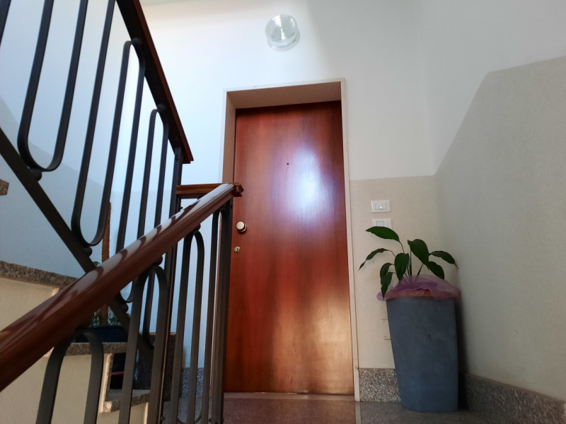 BICAMERE AMPIO E RIAMMODERNATO IN LOCAZIONE A VICENZA - ZONA FERROVIERI - Rif. 7652
CONTRATTO 3+2...