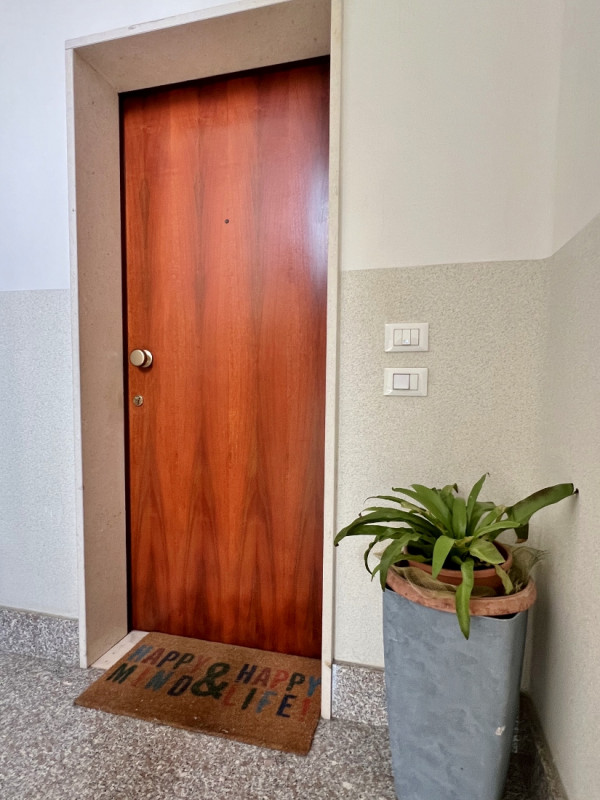 BICAMERE AMPIO E RIAMMODERNATO IN LOCAZIONE A VICENZA - ZONA FERROVIERI - Rif. 7652
CONTRATTO 3+2...