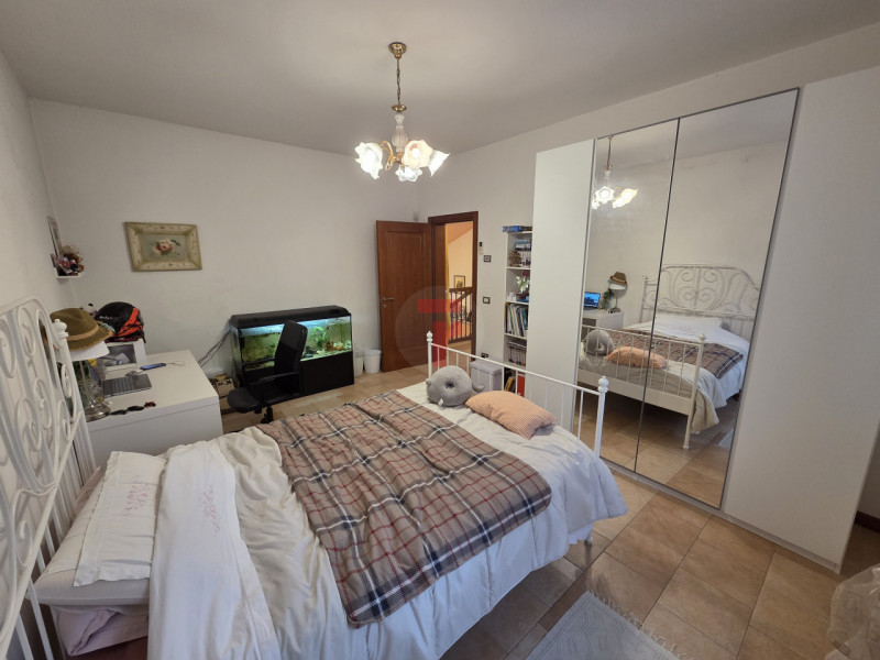 Mejaniga - Zona centrale e comoda a tutti i servizi del quartiere come fermata autobus, scuole, s...