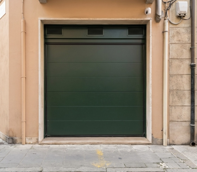 (Per INFO Monica 3482688677) Scopri questo straordinario loft open-space situato nel cuore di Pad...