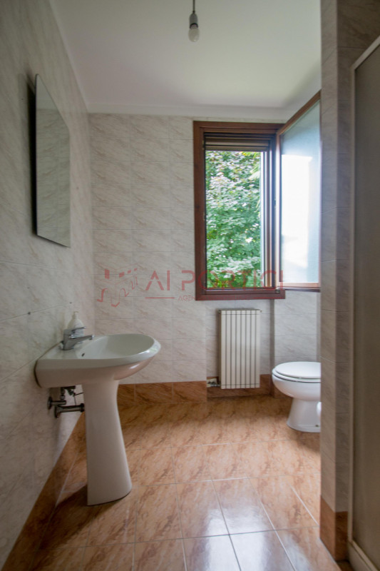 SANT'ANGELO DI PIOVE DI SACCO - splendido APPARTAMENTO ARREDATO con cura, sito a due passi dal ce...