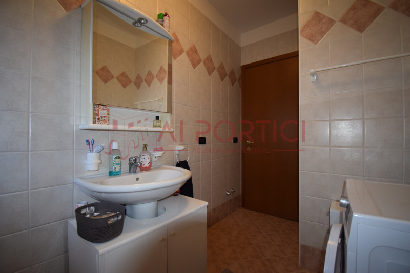 PIOVE DI SACCO – APPARTAMENTO, arredato completamente, posto in tranquillo quartiere residenziale...