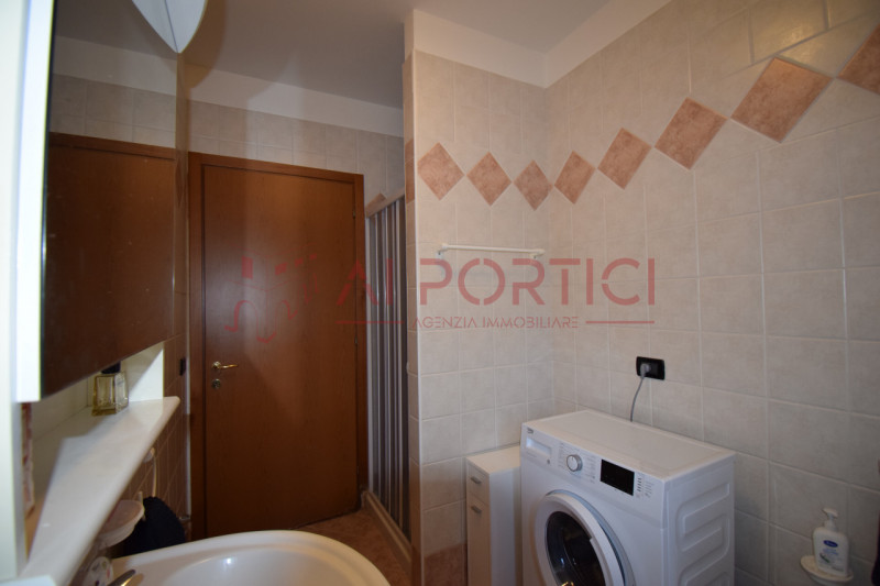 PIOVE DI SACCO – APPARTAMENTO, arredato completamente, posto in tranquillo quartiere residenziale...