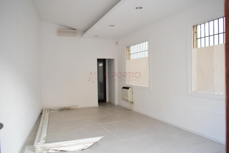 Piove di Sacco Affitto Negozio