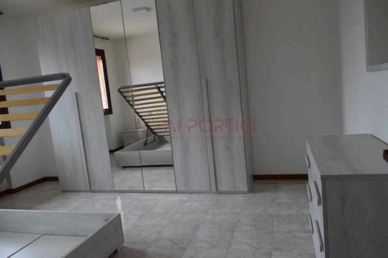 PIOVE DI SACCO  – Appartamento ARREDATO posto in condominio con basse spese condominiali con vist...