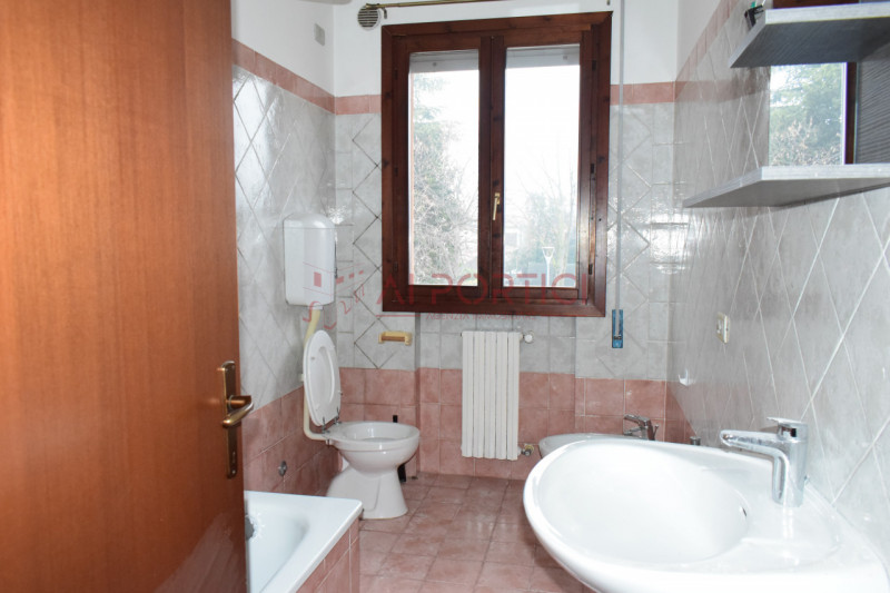 PIOVE DI SACCO  – Appartamento ARREDATO posto in condominio con basse spese condominiali con vist...