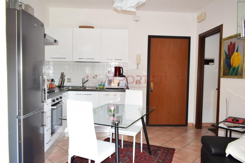 BRUGINE - APPARTAMENTO arredato posto in una palazzina sita in un tranquillo quartiere residenzia...