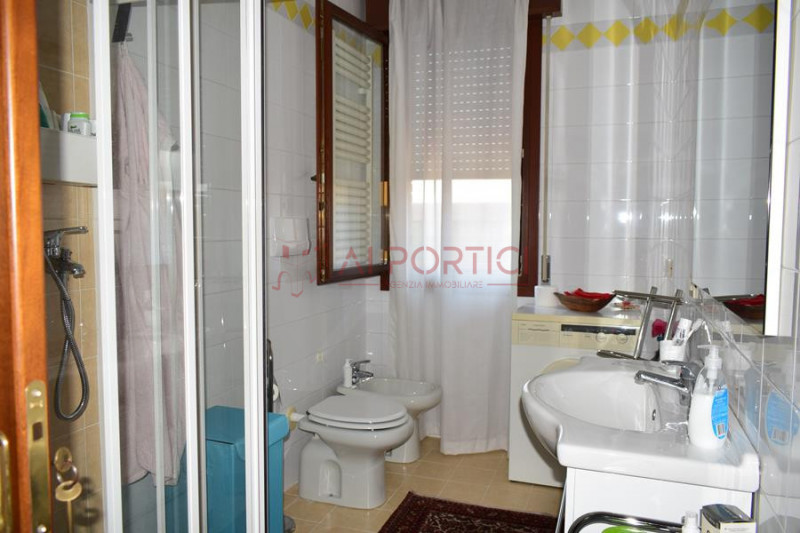BRUGINE - APPARTAMENTO arredato posto in una palazzina sita in un tranquillo quartiere residenzia...