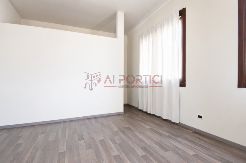 VENDO Attività e Licenze a Piove di Sacco – foto 1