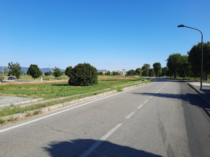 Carbonara frazione del Comune di Rovolon nei Colli Euganei (zona splendida). Lotto di terreno edi...