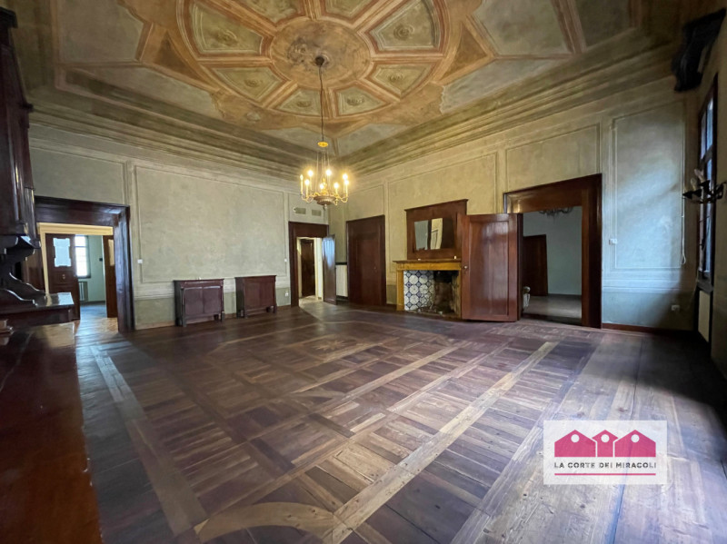 DISPONIBILE DA LUGLIO 2026 - SOLO CONTRATTO CON RESIDENZA - VICENZA: AL SECONDO PIANO DI UN PREST...