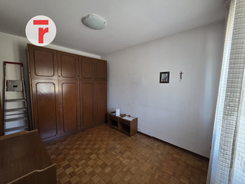 Cadoneghe - Località Mejaniga. In zona comoda a tutti i servizi del quartiere come ufficio postal...