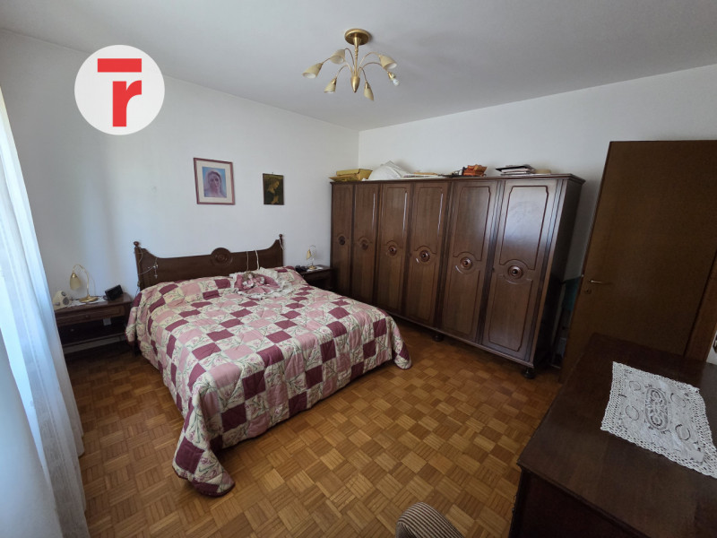 Cadoneghe - Località Mejaniga. In zona comoda a tutti i servizi del quartiere come ufficio postal...