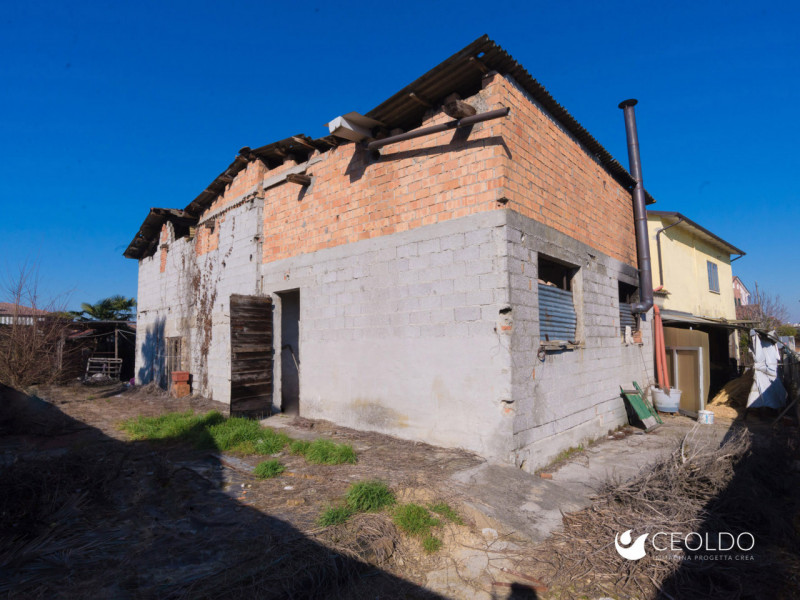 VIGONZA - FRAZIONE di PIONCA: in ottima posizione TRANQUILLA a breve distanza dal CENTRO PAESE e ...