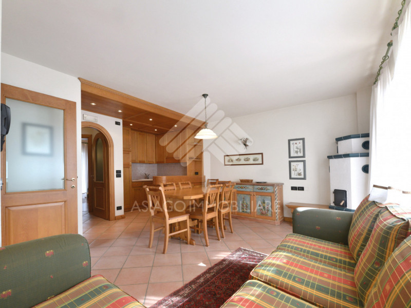 Asiago Immobiliare vi propone in esclusiva questa soluzione, ideale per le vostre vacanze in mont...