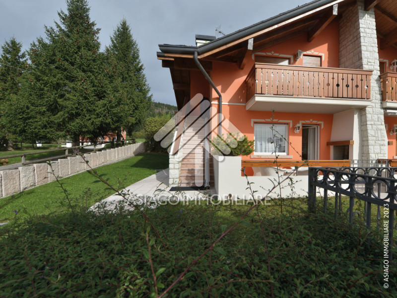 Asiago Immobiliare vi propone in esclusiva questa soluzione, ideale per le vostre vacanze in mont...