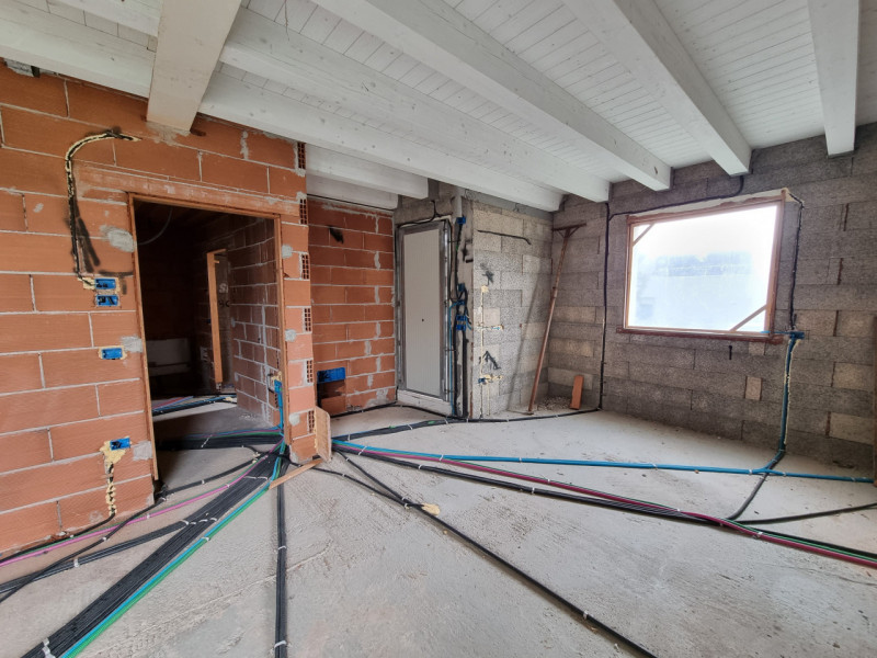 Sita in quartiere residenziale a circa mt.300 dalla Piazza principale di Vo', proponiamo in Vendi...