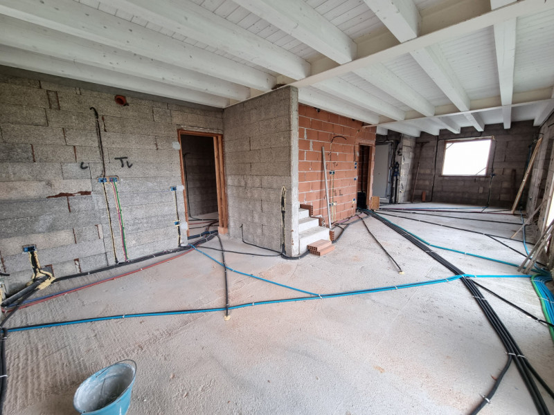 Sita in quartiere residenziale a circa mt.300 dalla Piazza principale di Vo', proponiamo in Vendi...