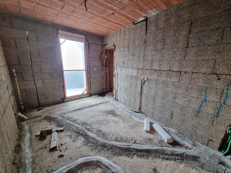 Sita in quartiere residenziale a circa mt.300 dalla Piazza principale di Vo', proponiamo in Vendi...