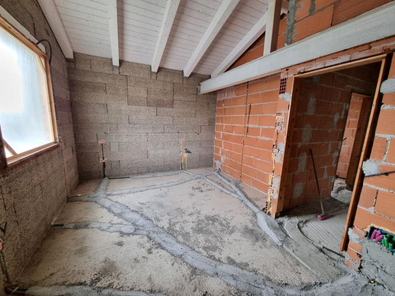 Sita in quartiere residenziale a circa mt.300 dalla Piazza principale di Vo', proponiamo in Vendi...