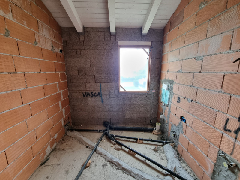 Sita in quartiere residenziale a circa mt.300 dalla Piazza principale di Vo', proponiamo in Vendi...