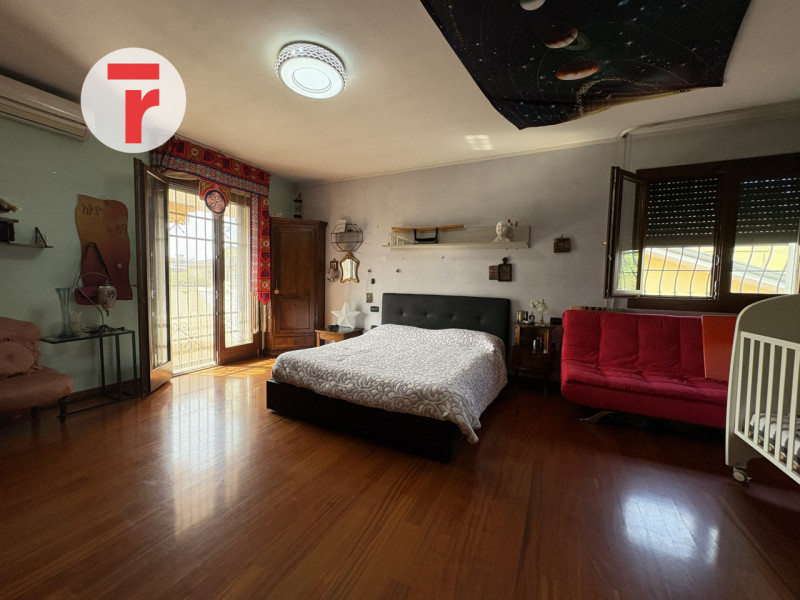 Nel quartiere Sacro Cuore, che si distingue per la posizione strategica rispetto alla città di Pa...