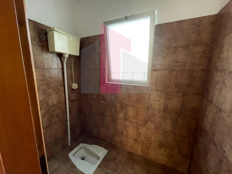 MARANO VICENTINO  RIF. 4MAT   PER INFO 3403358378 

Si affitta capannone artigianale di 380mq 
- ...